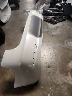 2023 Tesla Model 3 rear bumper oem