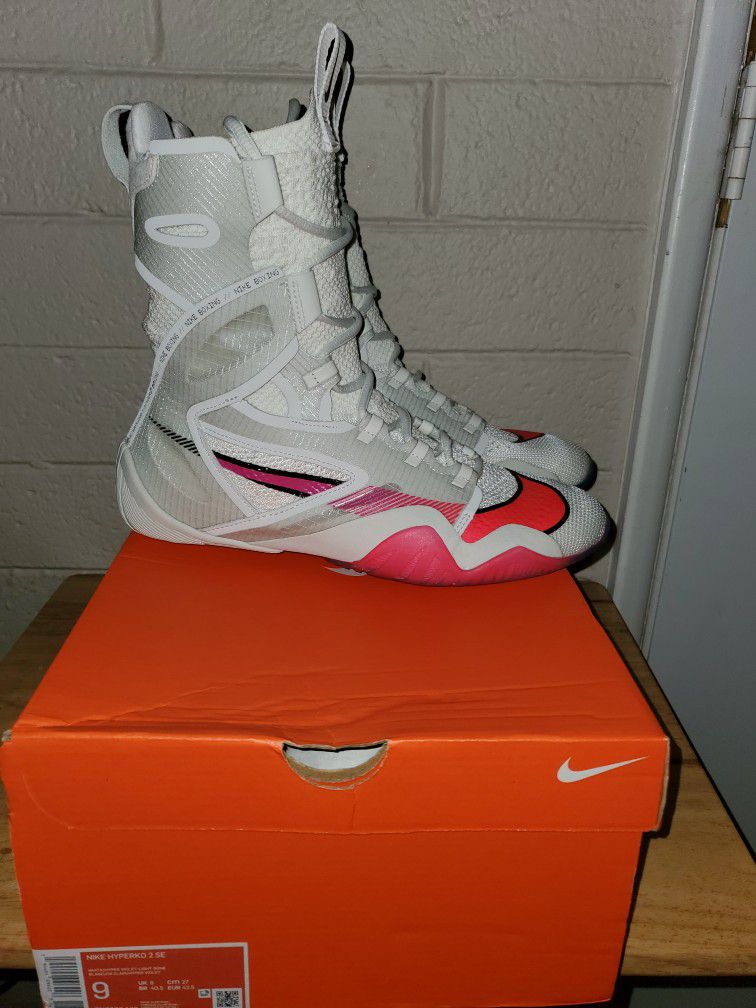 BNIB Limited Edition Nike HyperKO Boxing Shoes Size 9 (Fits 8-8-5) for Sale  in Phoenix, AZ - OfferUp