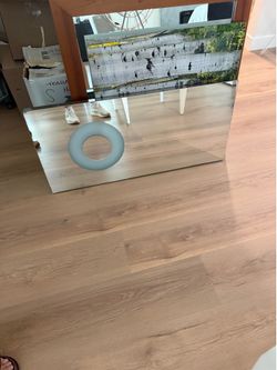 Luxury Modern Mirrored Console with Matching Mirror – Excellent Condition