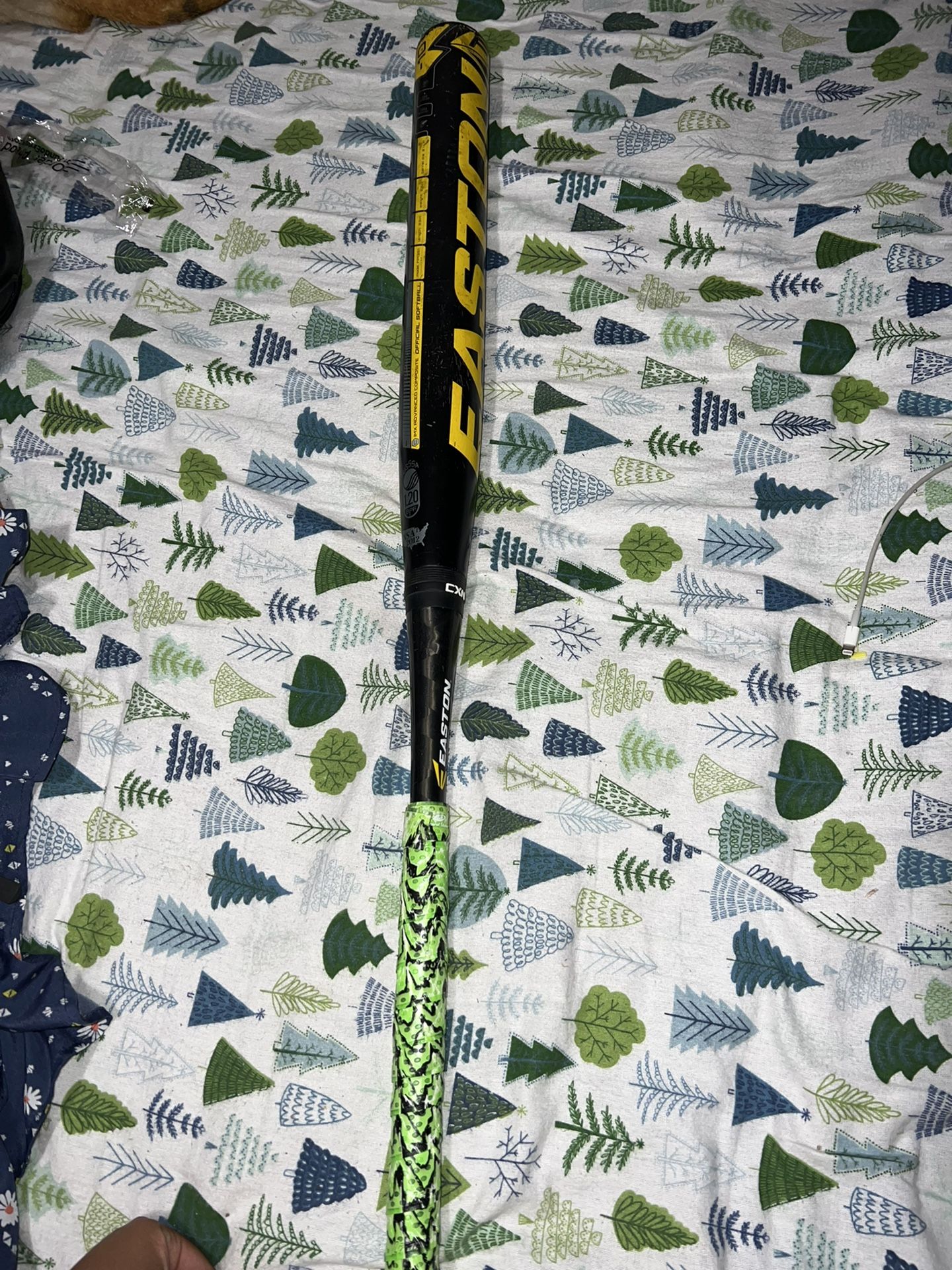 Easton 33 Inch Softball Bat