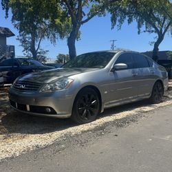 Infiniti M35