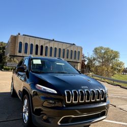 2017 Jeep Cherokee SUV 