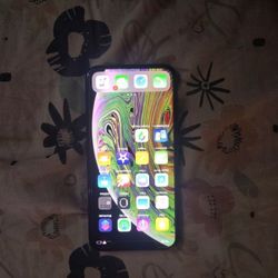 iPhone Xs  $120