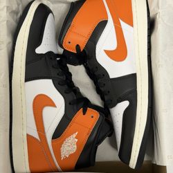 Nike Air Jordan 1 MID Brand New in Box