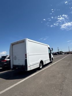 2013 Isuzu Npr