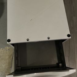 Washer/ Dryer Pedestal 