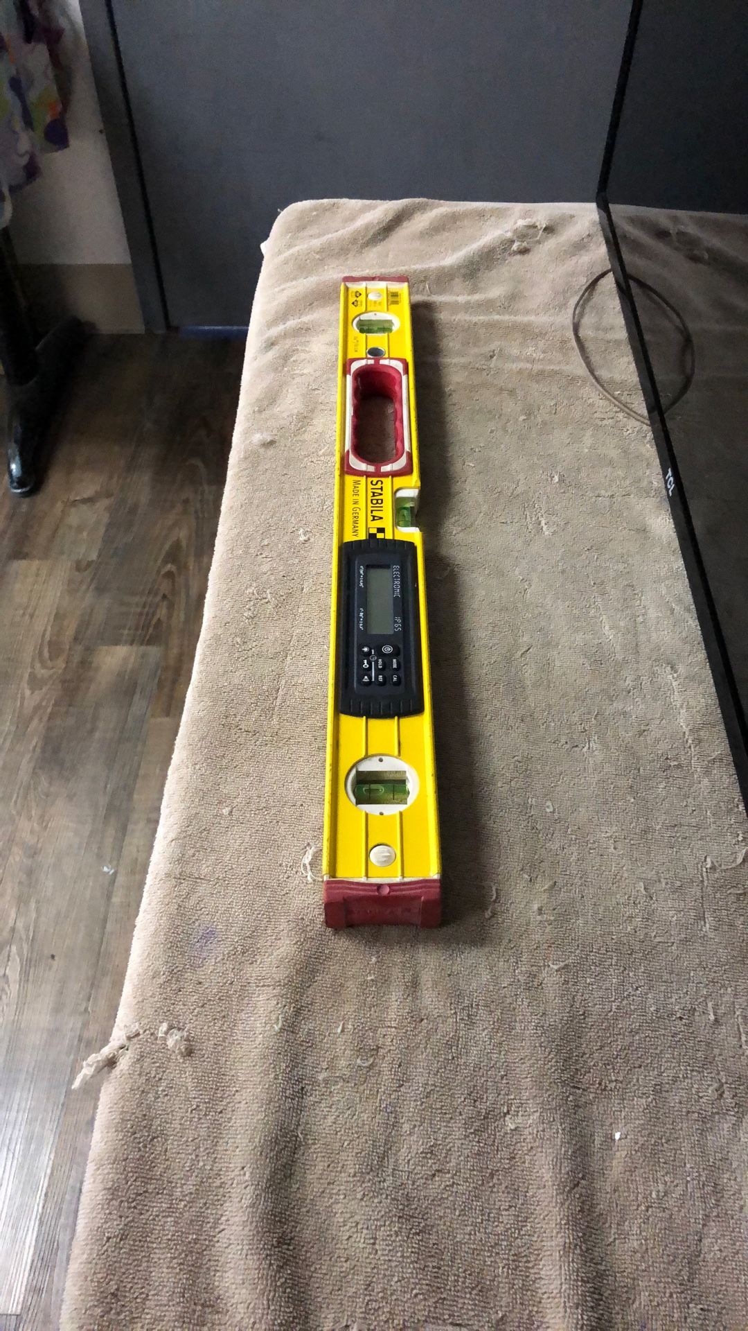96091 Stabila 192-2 Battery Powered 24” Digital Level 585862