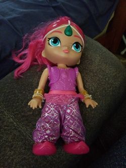 Dancing shimmer and shine doll