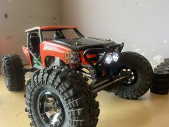 Axial Wraith Spawn 2.2 With Mods.