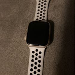 Apple Watch Series 7 