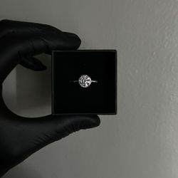 VVS1 2ct engagement ring