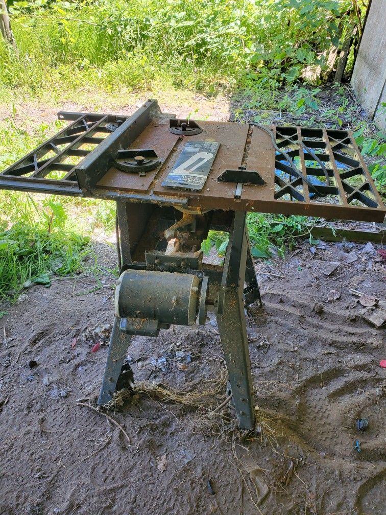Craftsman Saw