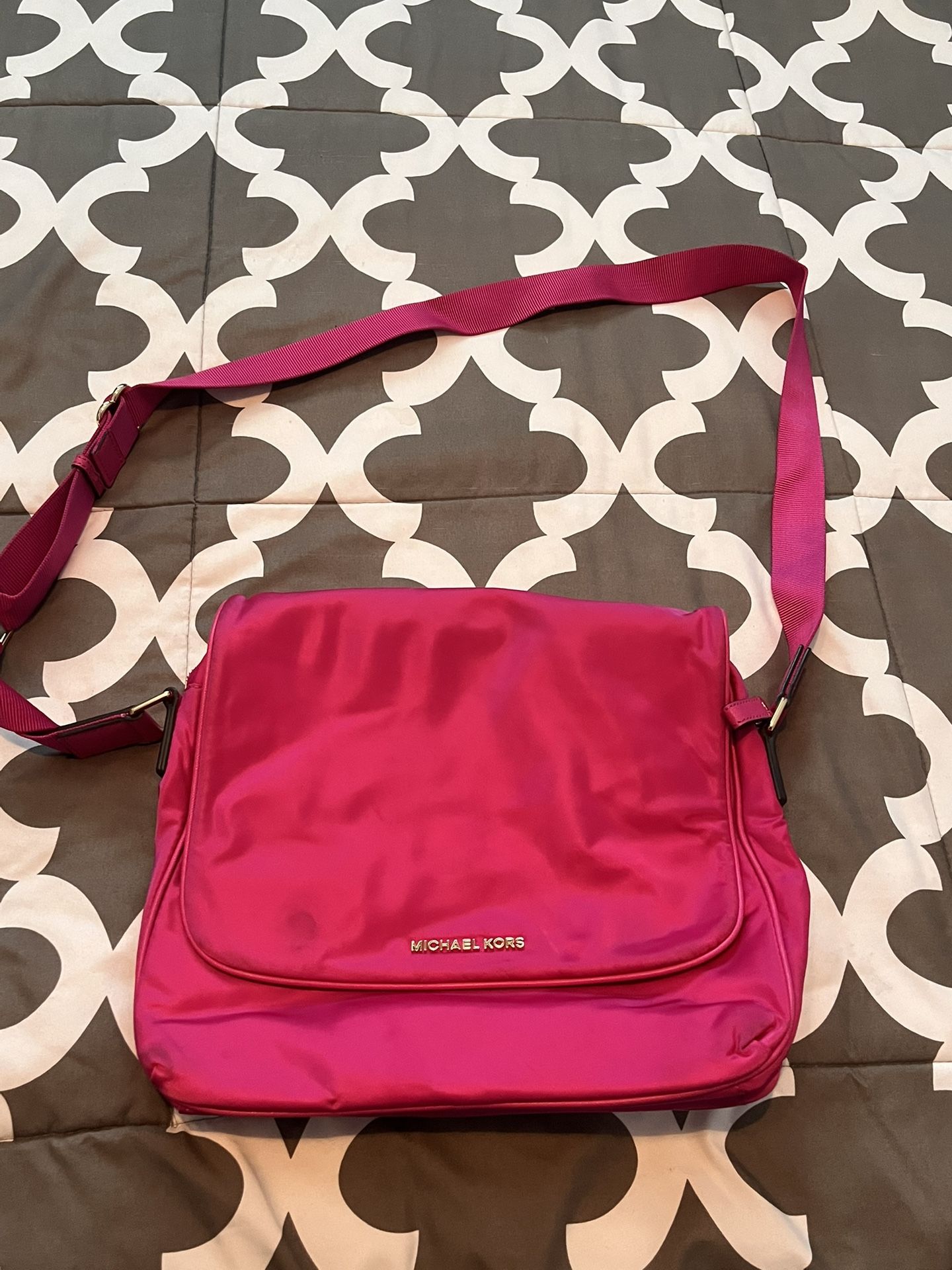 Michael Kors Messenger Bag
