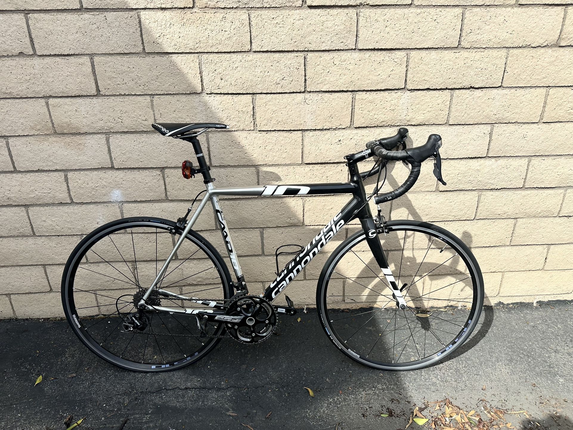 Cannondale CAAD 10 56 cm Road Bike