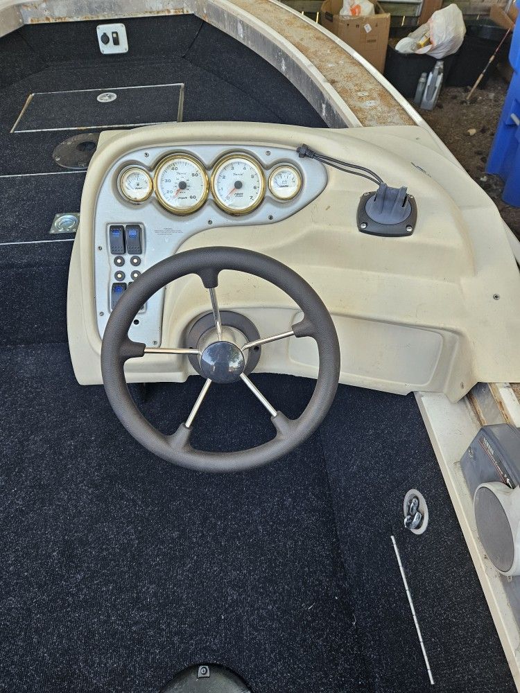 2006 SmokerCraft 16ft Aluminum