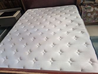 Queen mattress memory foam gel 14in deep