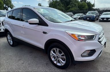 2017 FORD-ESCAPE