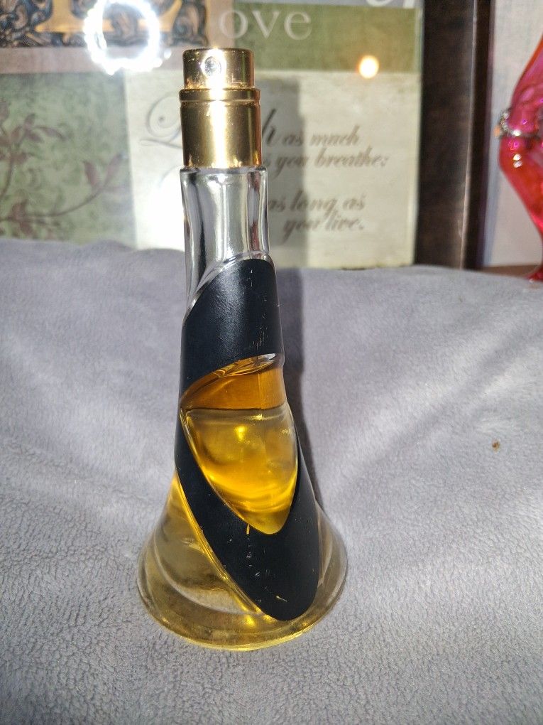 Rhianna Perfume 