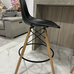 1 Counter Height Bar Stools 