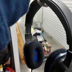 Nice Playstation Gaming Wired Headphones with Mic