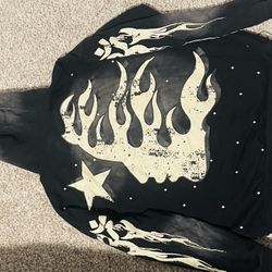 Black and white hellstar hoodie Condition-New.