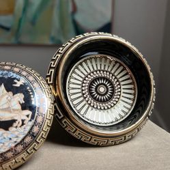 Handcrafted Detailed Trinket Dish ( firm on price )
