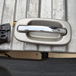 99 06 Gm Rear Door Handles 