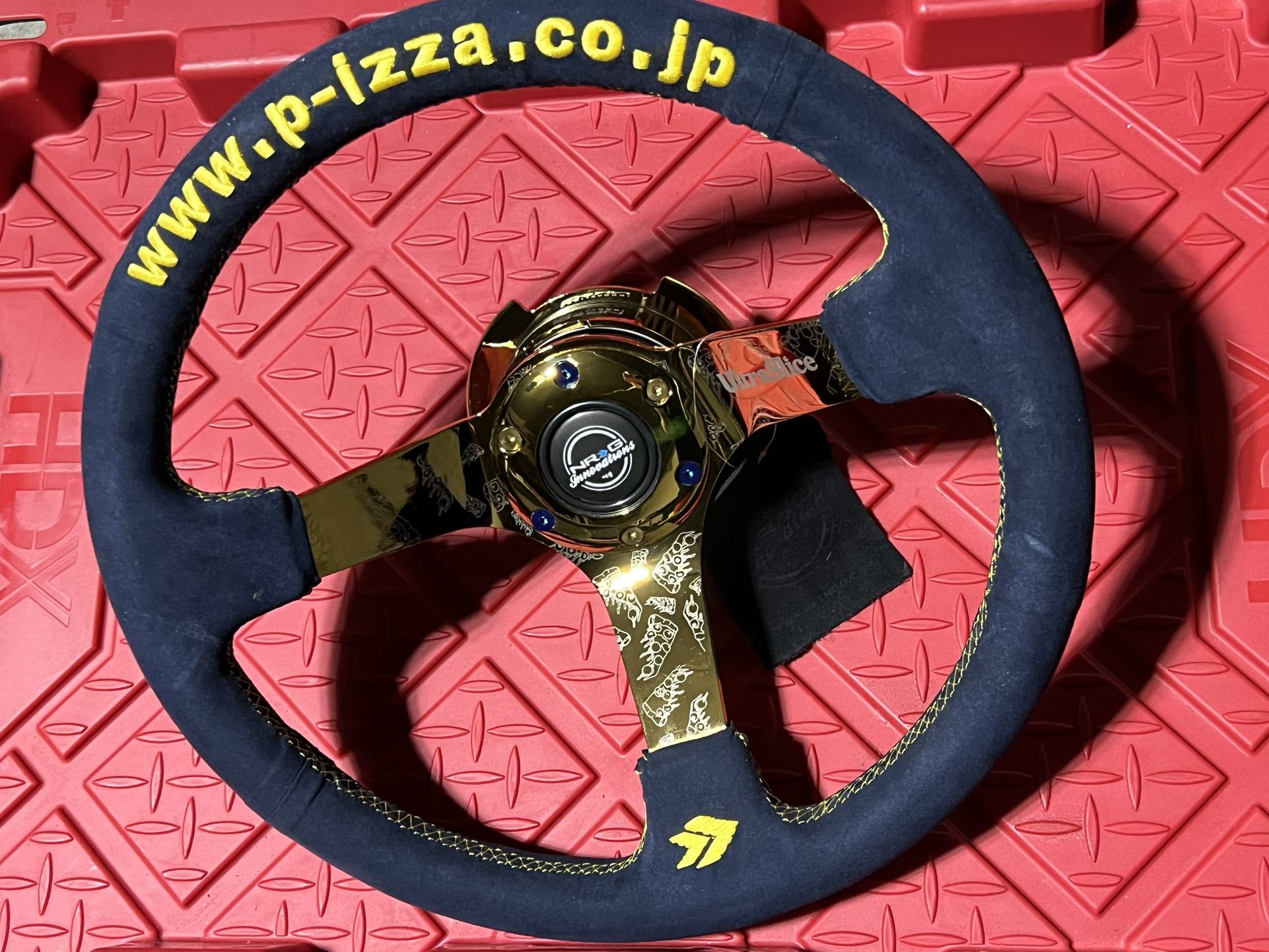 Hert Pizza Steering Wheel Signed 