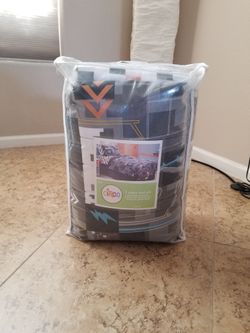 Circo 7-PC Bed Set Full Size  BRAND NEW