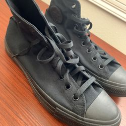 Black All Star Converse