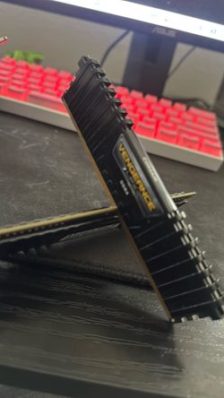 CORSAIR - VENGEANCE LPX 16GB (2x8GB) DDR4 3600MHz
