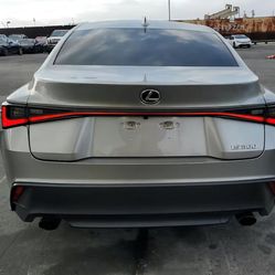 2021 Lexus IS