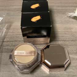 Fenty Beauty Pro Filt'r Instant Retouch Setting Powder i