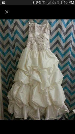 Wedding dress