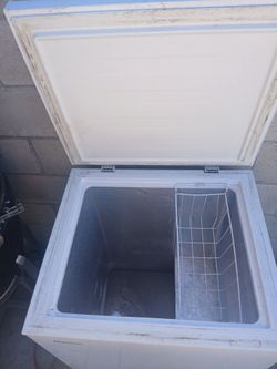 Mini fridge freezer