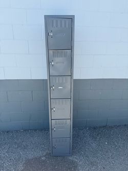 6 Door Metal Lockers Very Clean