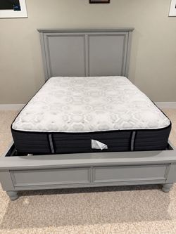 Queen Mattress, Bed frame, Box Spring