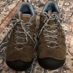 Keen Shoes Like New 