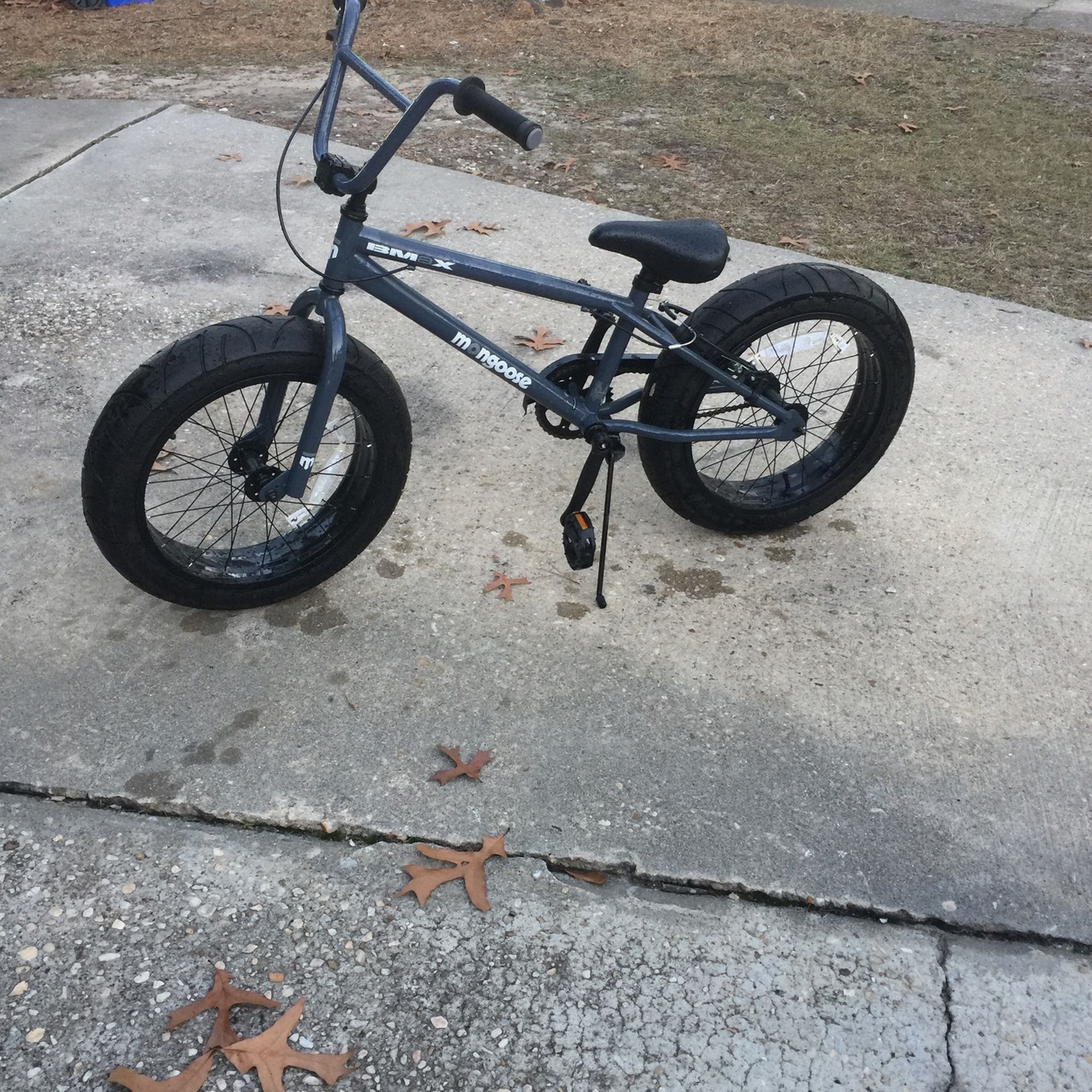 Bike Mongoose Bmx Extra Wide Tires for Sale in Spring Lake NC OfferUp