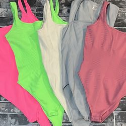 Bundle of 5 OQQ Compression Bodysuits – Size Large (Excellent Condition)