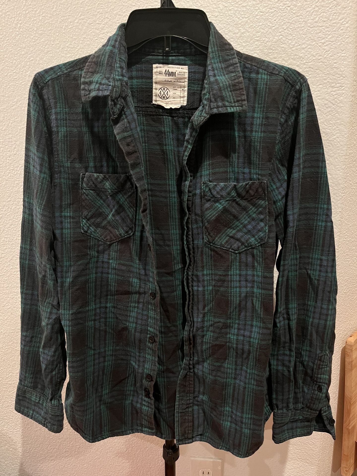 Women’s Plaid Shirt (S)