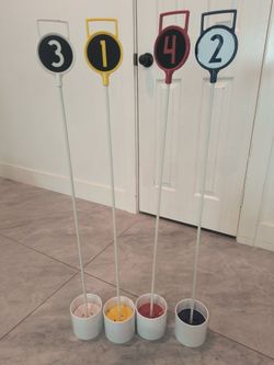 Set of 4 golfing holes