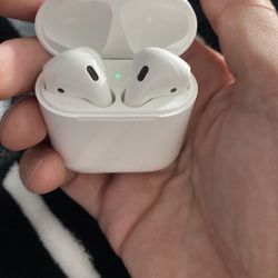 Apple Air Pods 2nd Gen (read Description For More)