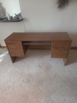 Wood Grain Office Desk with Drawers