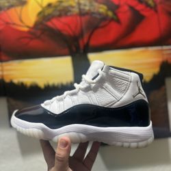 Jordan 11 Gratitude  Size 7.5 