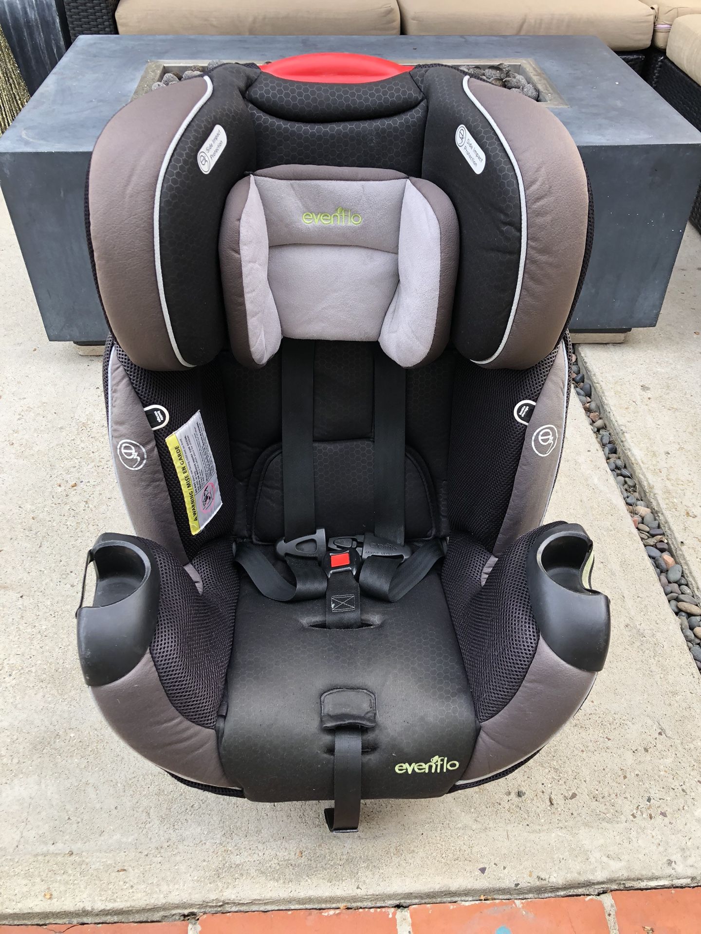 Evenflo e3 Car Seat Max 110 Pounds for Sale in San Diego, CA OfferUp