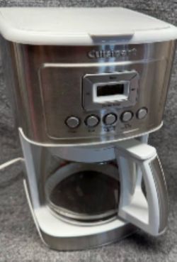 Cuisinart DCC-3200WP1 PerfecTemp 14-Cup Filter Coffee Maker, White used good con