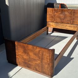 2 Antique Twin Beds