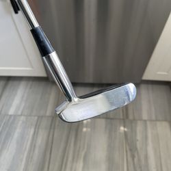 Vintage MacGregor Chrome Blade Putter RH or LH, 31”- STILL AVAILABLE