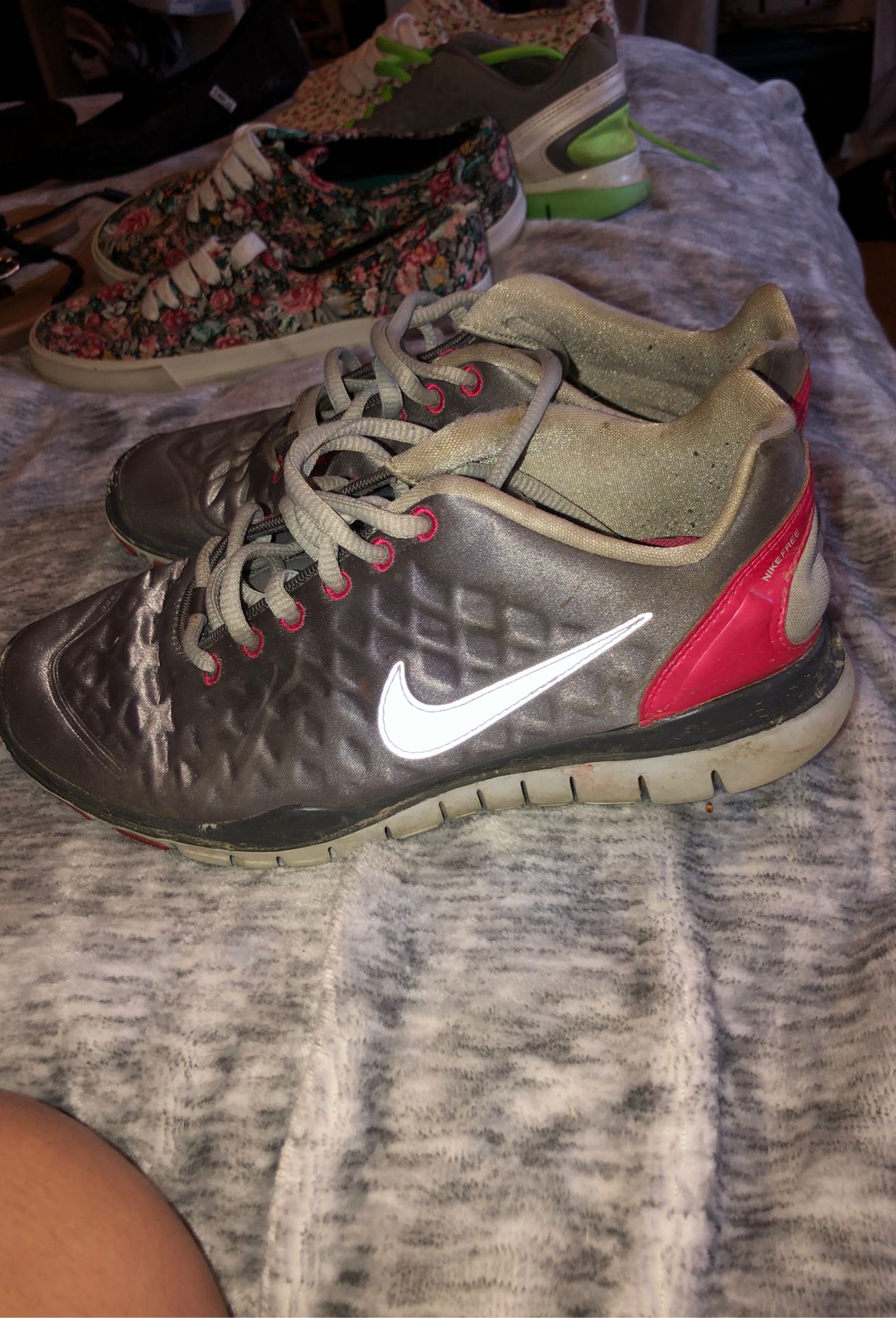 Nike tennis shoes